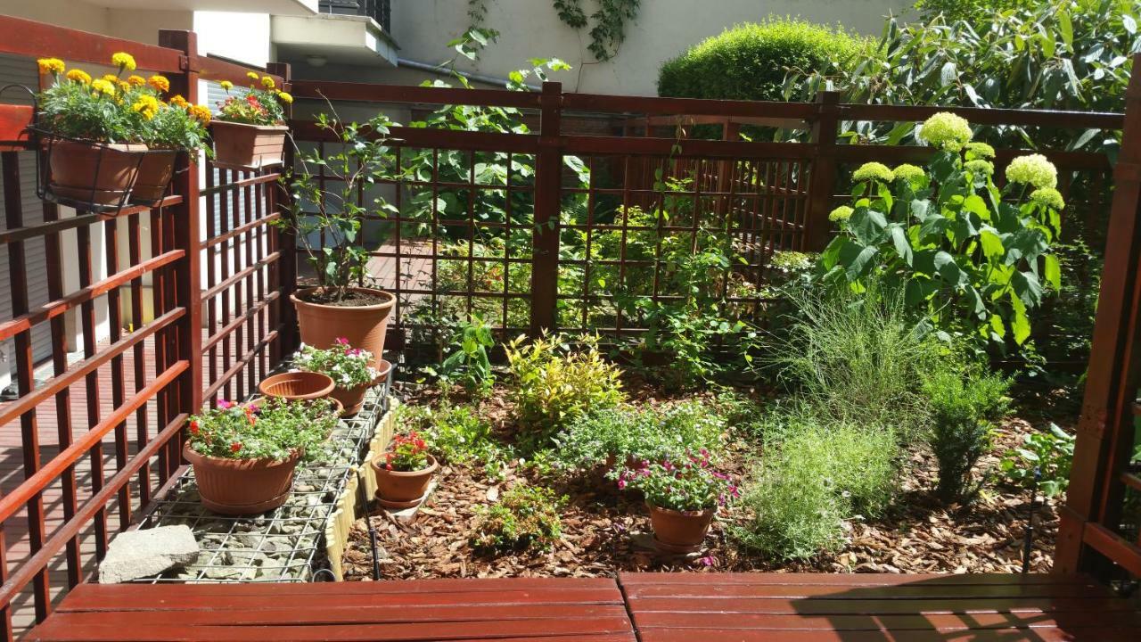 Downtown Garden Isle In Urban Style-Free Parking Apartment Budapest Luaran gambar