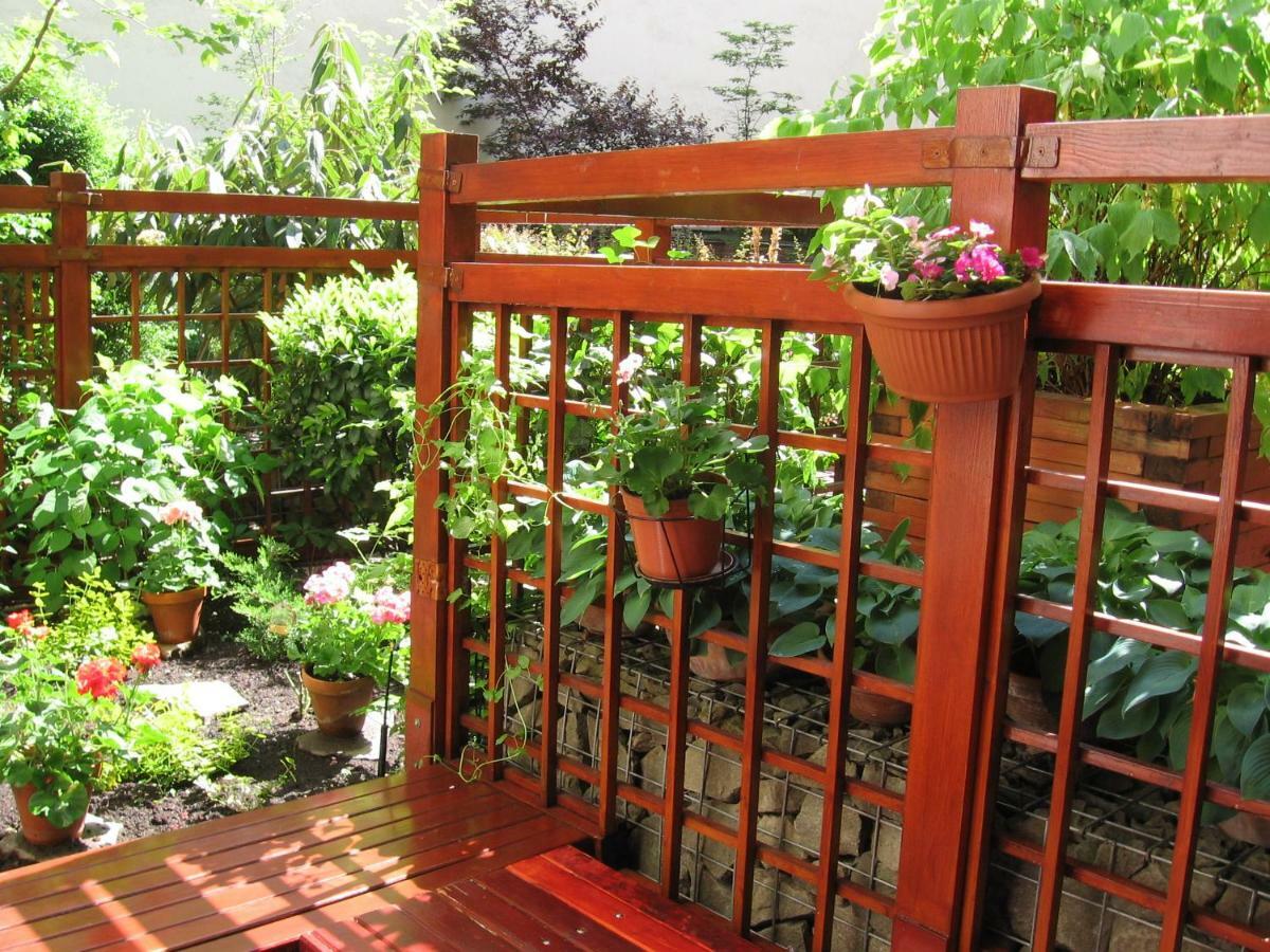 Downtown Garden Isle In Urban Style-Free Parking Apartment Budapest Luaran gambar