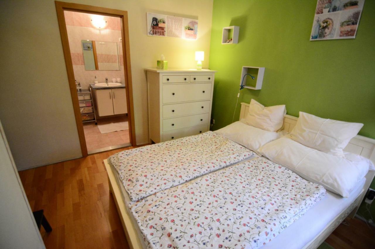 Downtown Garden Isle In Urban Style-Free Parking Apartment Budapest Luaran gambar
