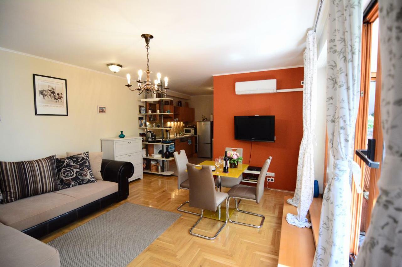 Downtown Garden Isle In Urban Style-Free Parking Apartment Budapest Luaran gambar