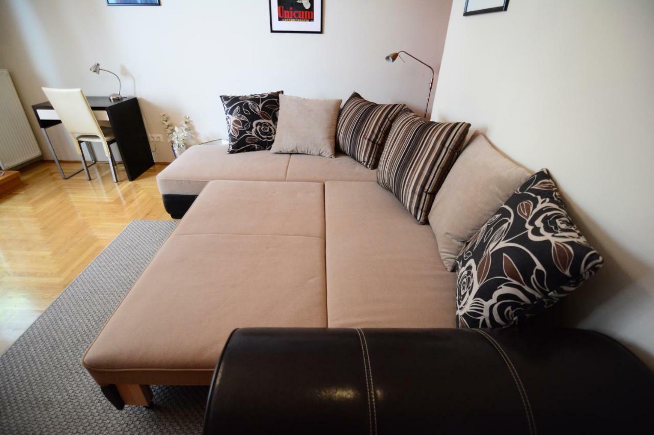 Downtown Garden Isle In Urban Style-Free Parking Apartment Budapest Luaran gambar