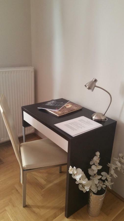 Downtown Garden Isle In Urban Style-Free Parking Apartment Budapest Luaran gambar